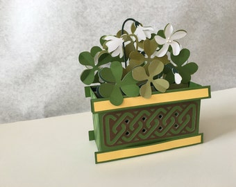 Shamrock fold up greeting card - 3D - Pop Up
