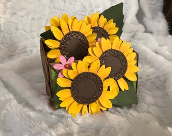 Sunflowers everywhere! 3D pop up card.