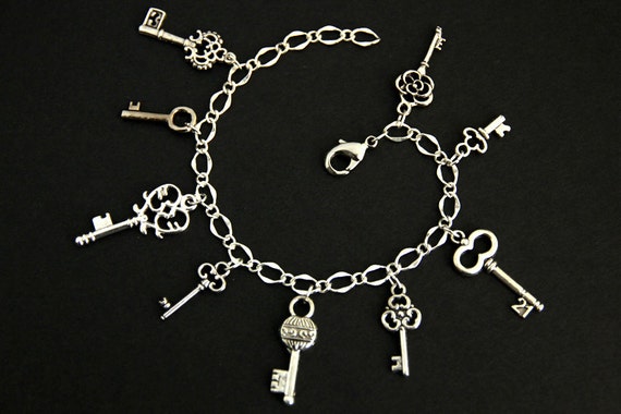 Skeleton on sale key bracelet