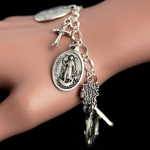 Saint Raphael Bracelet. Catholic Bracelet. St Raphael Charm Bracelet. Christian Jewelry. Patron Saint Bracelet. Religious Bracelet