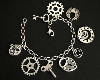 Steampunk Bracelet.  Cogs and Gears Charm Bracelet. Steampunk Gears Bracelet. Silver Bracelet. Steam Punk Jewelry. Handmade Jewelry.