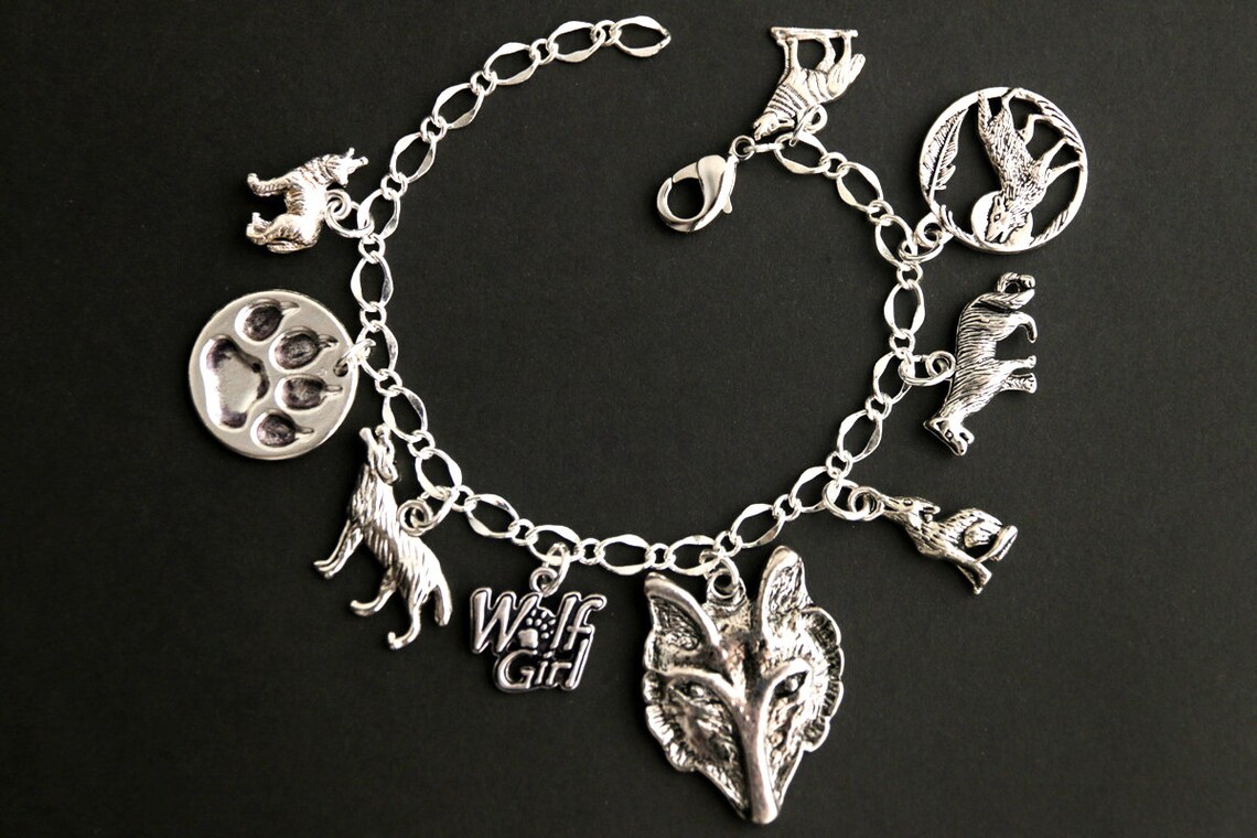 Wolf Bracelet. Animal Lover Charm Bracelet. Wolves Bracelet. Etsy UK