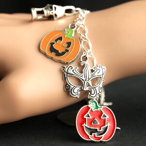 Pumpkin Bracelet. Halloween Bracelet v2. Jack o'Lantern Bracelet. Silver Bracelet. Halloween Jewelry. Charm Bracelet. Samhain Bracelet. image 4
