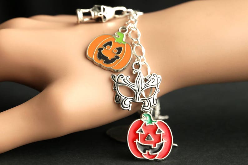 Pumpkin Bracelet. Halloween Bracelet v2. Jack o'Lantern Bracelet. Silver Bracelet. Halloween Jewelry. Charm Bracelet. Samhain Bracelet. image 4