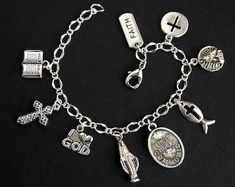 First Holy Communion Bracelet. Christian Bracelet. Catholic Charm Bracelet. Christian Jewelry. Religious Bracelet. Handmade Jewelry.