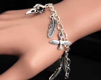 Raven Bracelet.  Bird Lover Charm Bracelet. Nevermore Bracelet. Crow Bracelet. Black Bird Bracelet. Silver Bracelet. Handmade Jewelry.