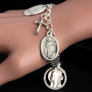 Erzengel Gabriel Armband. Katholischer Armreif. Bettelarmband. Christlichen Schmuck. Religiöses Armband. Handmade Schmuck.