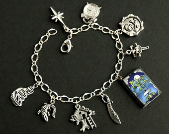 Peter Pan Bracelet.  Peter Pan Charm Bracelet. Storybook Bracelet. J M Barrie Childrens Story Bracelet. Silver Bracelet. Handmade Jewelry.