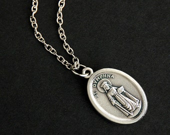 Collier Sainte Dymphne. Collier saint catholique. Collier médaille St Dymphna. Collier saint patron. Bijoux chrétiens. Collier religieux.