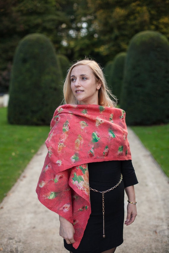 Coral Floral Silk Felted Shawl, Blanket Scarf, Warm Silk  display picture 1