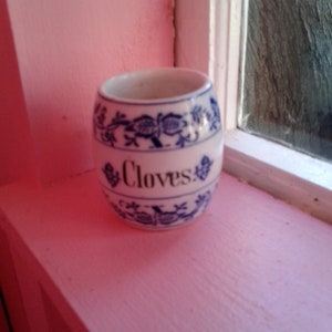 Vintage Blue and White Cloves Jar/ Cloves Spice Jar/ Bud Vase / Farmhouse Decor