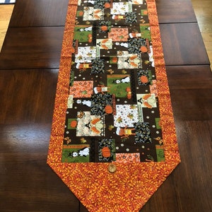Dog and Cat Thanksgiving table runner