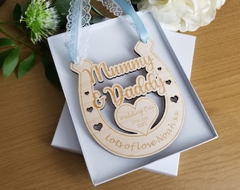 Mummy and Daddy, Personalised Wooden Horseshoe Lucky Charm Wedding Gift for Bride and Groom, Range of Designs and add any Text, Keepsake