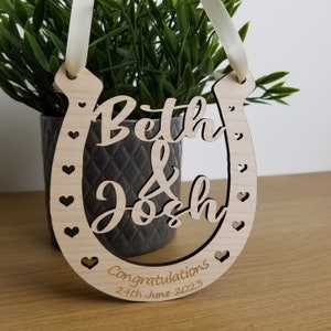 Wedding Horseshoe Personalised with any Names and Date, Traditional Mummy and Daddy Horseshoe for Bride, add any Text Something Blue and New