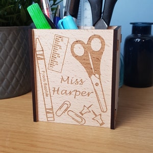 Teachers Pen Holder, Desk Tidy, Personalised End of Year Gift. Teaching Asstistants, Keyworker, Nursery Staff, Add any text and design image 2
