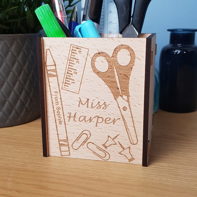 Teachers Pen Holder, Desk Tidy, Personalised End of Year Gift. Teaching Asstistants, Keyworker, Nursery Staff, Add any text and design image 2