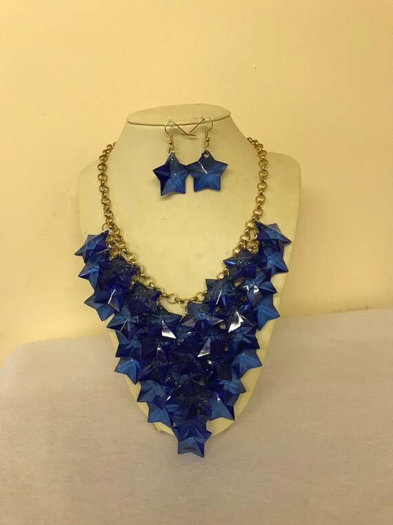 Blue gorgeous layer necklace set . Multilstrand necklace. Blue fashion accessary set.