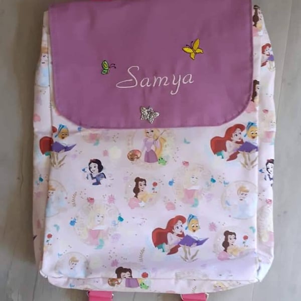 Sac à dos enfant brodé, sac école maternelle personnalisé, tissu princesses, broderie couture fait à la main, cartable, backpack