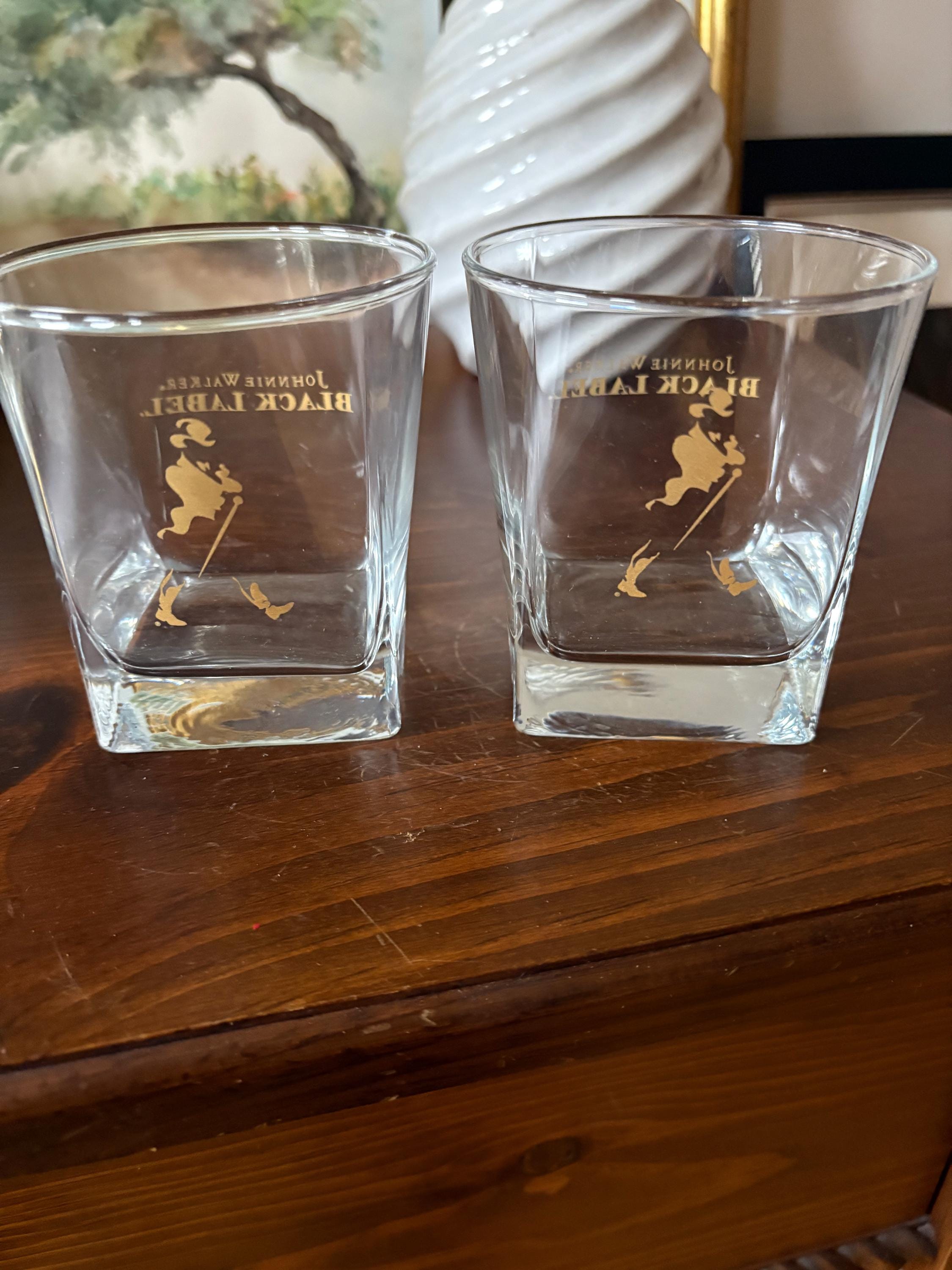 JohnnieWalker（BlackLabel）＆グラスセット Johnnie Walker Black Label Set of 2 Glasses - Etsy