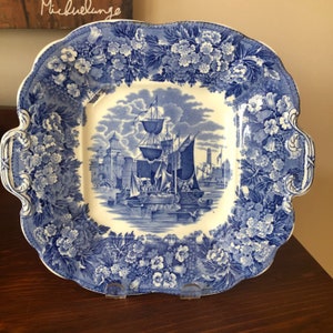 Vintage Wedgwood Etruria Ferrara Cake Plate