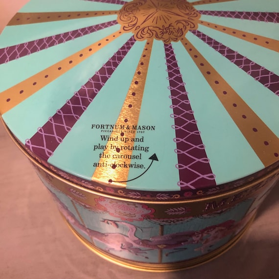Fortnum & Mason the Magnificent Musical Merry-go-round Biscuit