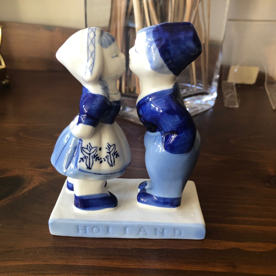 Delft Holland Dutch Hand Painted Blue Colour Boy Girl Kissing - Etsy
