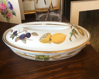 Royal Worcester Evesham Pattern Vegetable Casserole Covered Dish