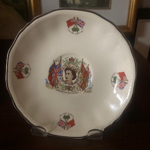 Vintage Alfred Meakin Queen Elizabeth Coronation Plate Saucer