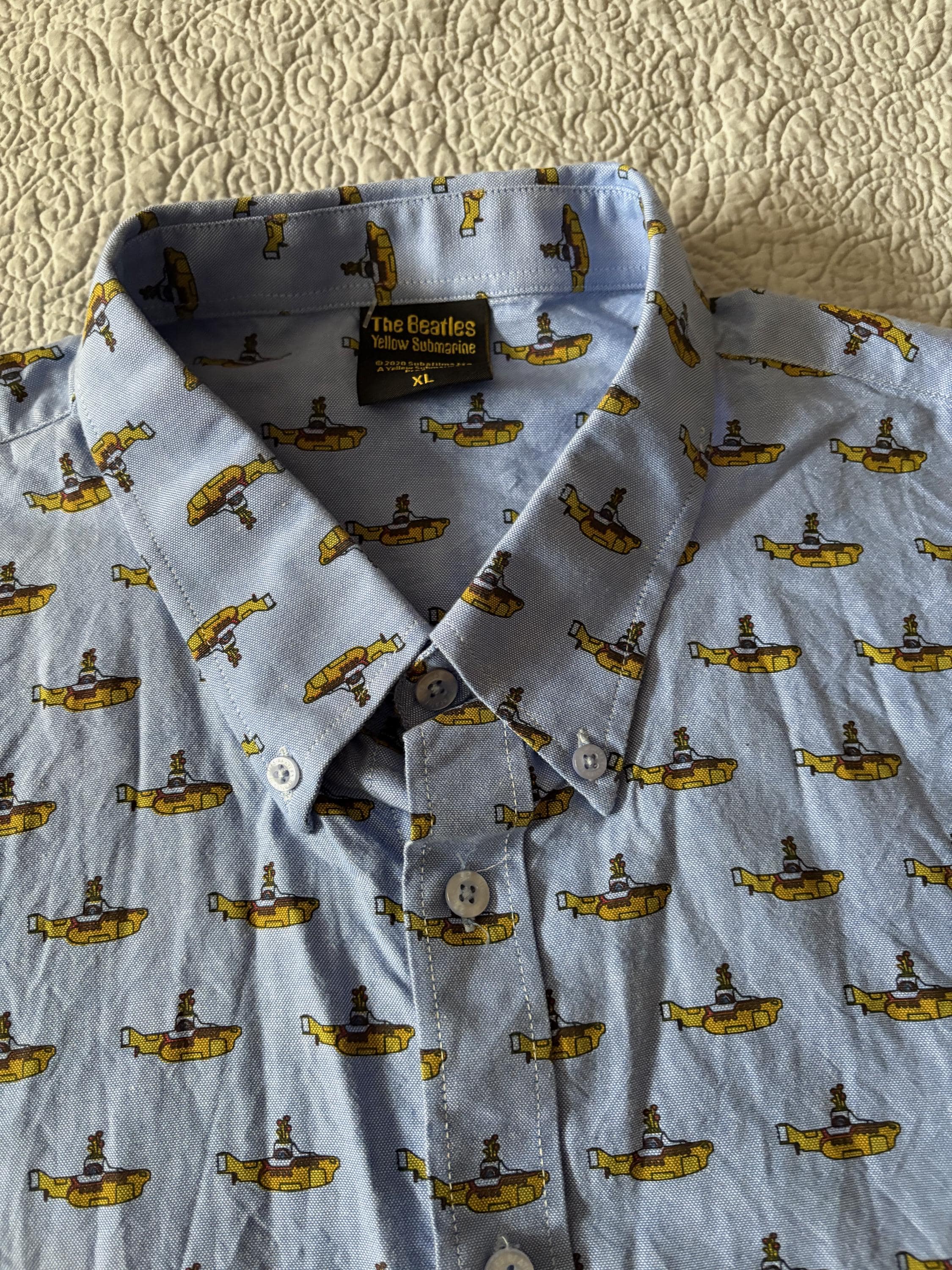 The Beatles Yellow Submarine Men's XL Short Sleeve Shirt