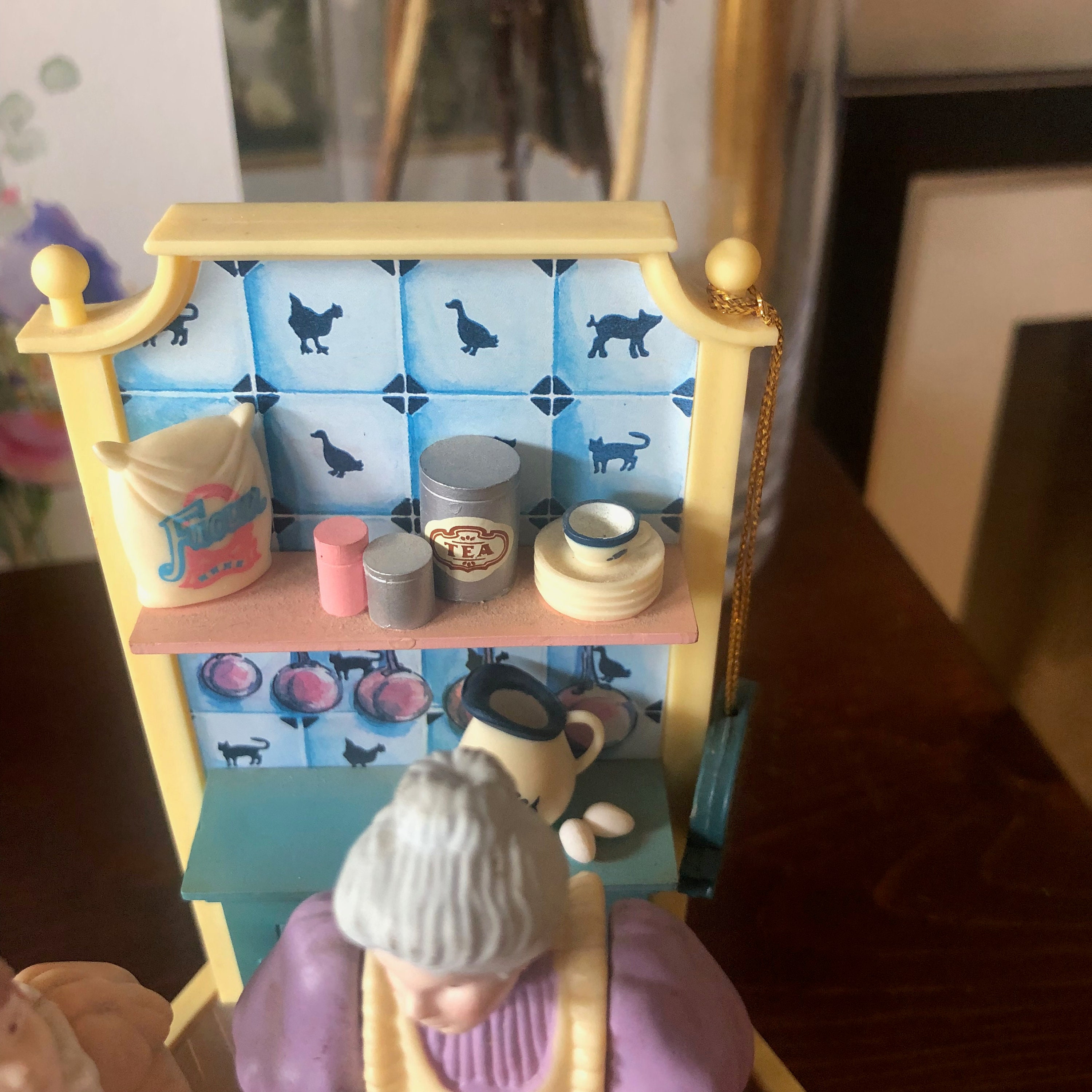 Vintage 1997 Enesco Music Box Plays Memory From Cats - Etsy