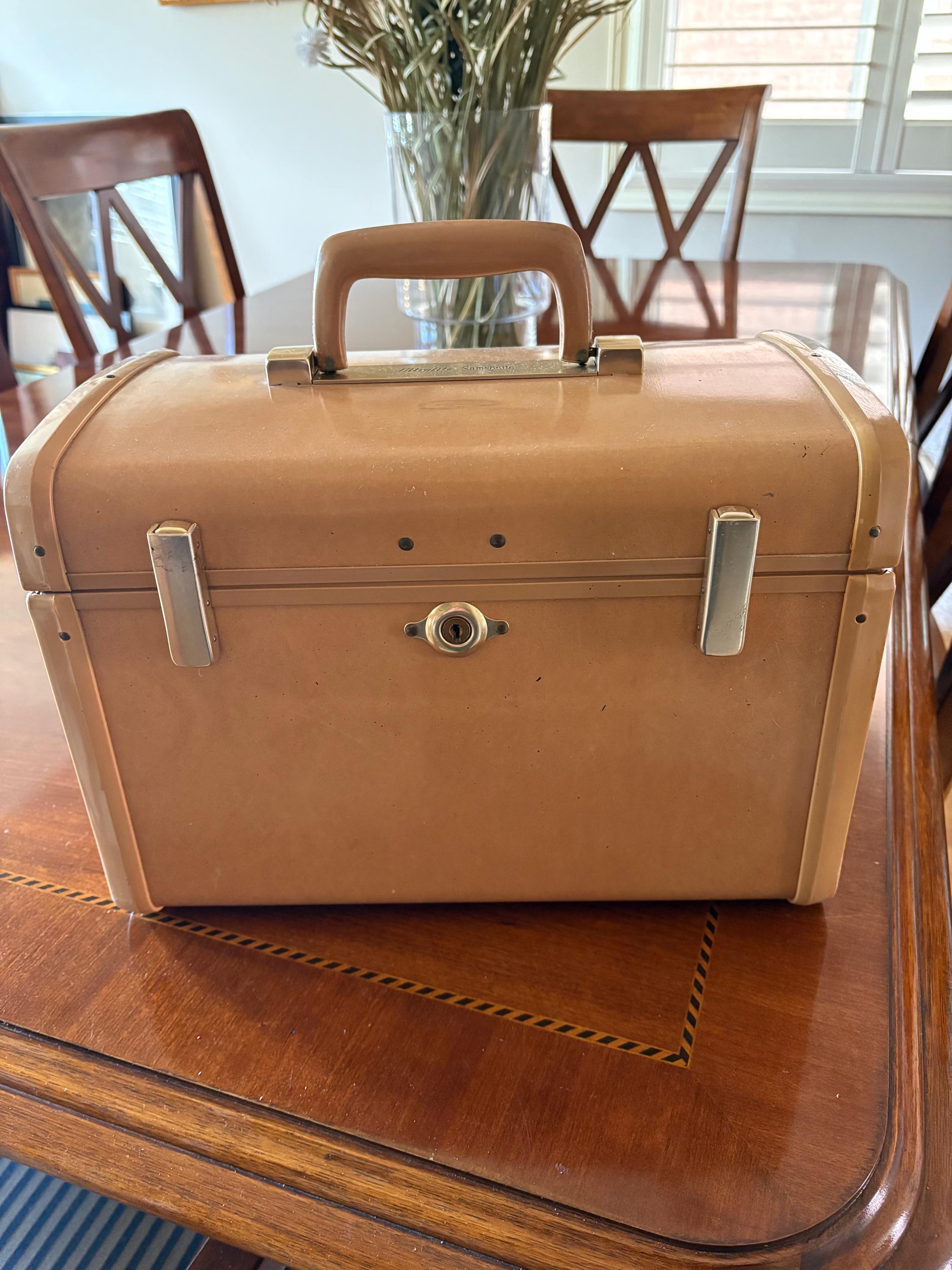 Vintage Ultralite Samsonite Beauty Travel Train Case - Etsy