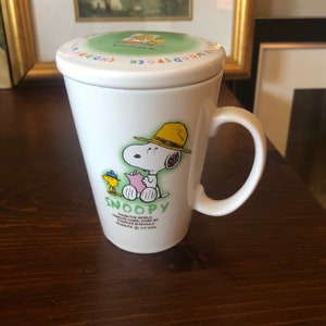 Vintage UFS Inc Snoopy PEANUTS Charles Schultz Mug with Lid