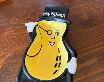 Vintage Planters Peanuts Mr. Peanut Salt and Pepper Shakers - Etsy
