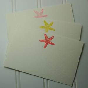 Lot de 3 cartes de correspondance et enveloppes Fabriano - Estampées et gaufrées à la main avec d'élégantes étoiles de mer - Magnifique - Fabriqué à Medina, Ohio, États-Unis !