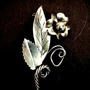 Vintage Sterling Hand Made Flower Pin Brooch