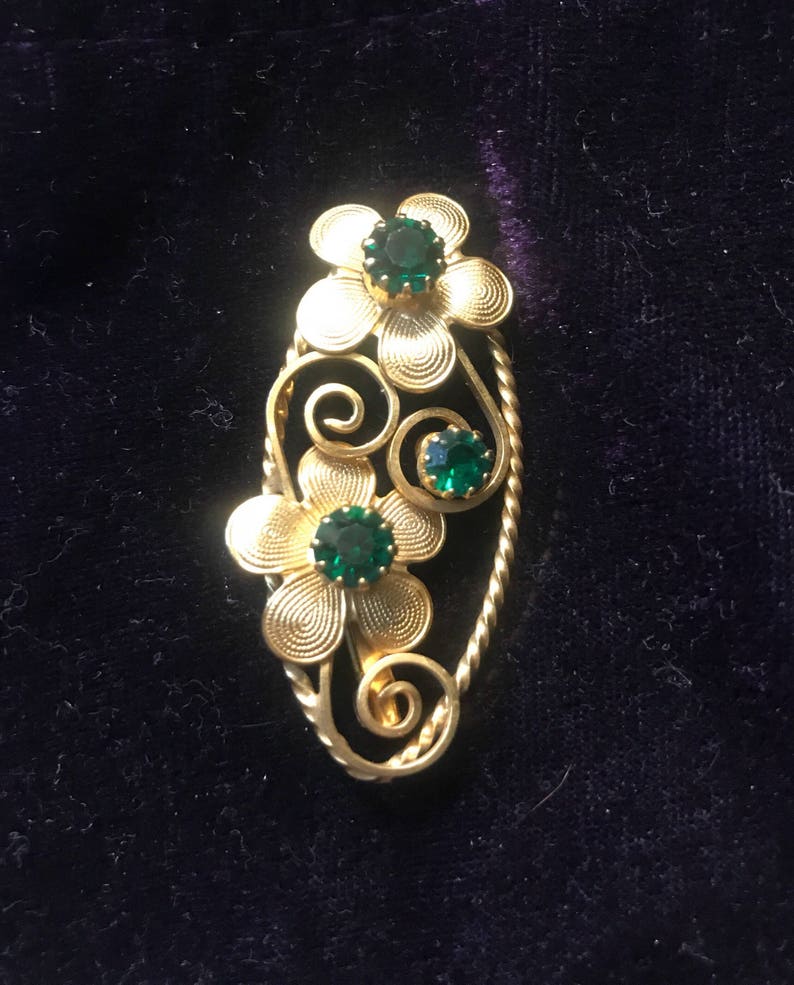 Vintage Gold Tone and Emerald Green Rhinestone Brooch Pin