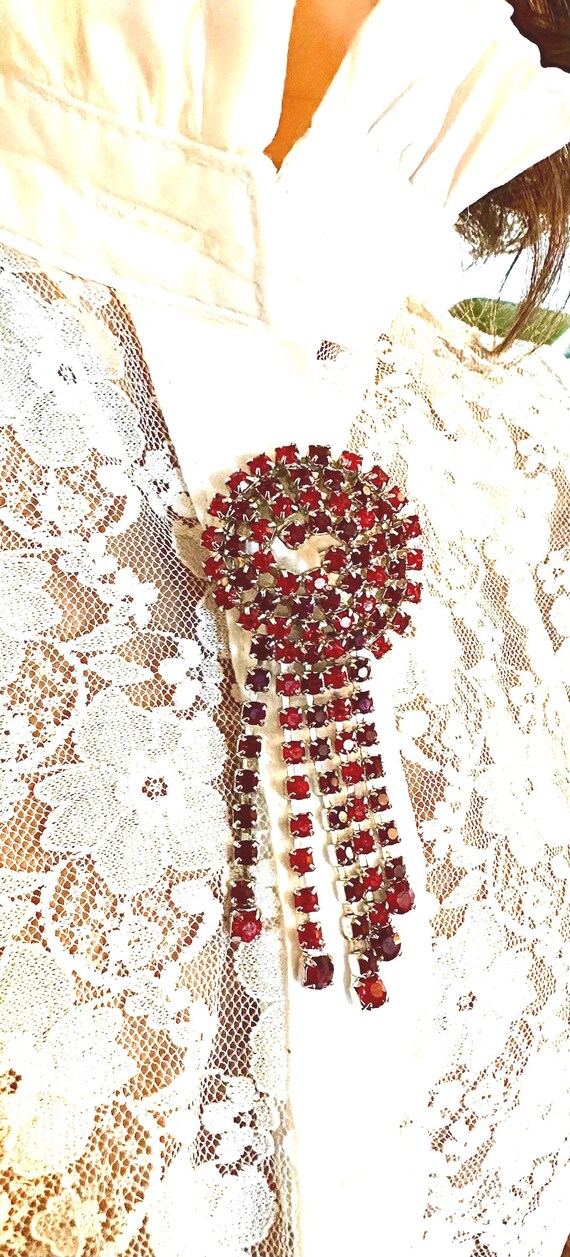 Unique Vintage Ruby Red Rhinestone Dangle Brooch - image 8