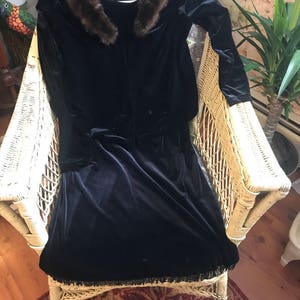 Vintage Velvet Dress Size Medium Black Velvet Dress and Jacket With Fur Trim image 7