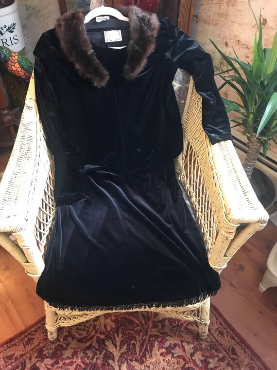 Vintage Velvet Dress - Size Medium Black Velvet D… - image 7