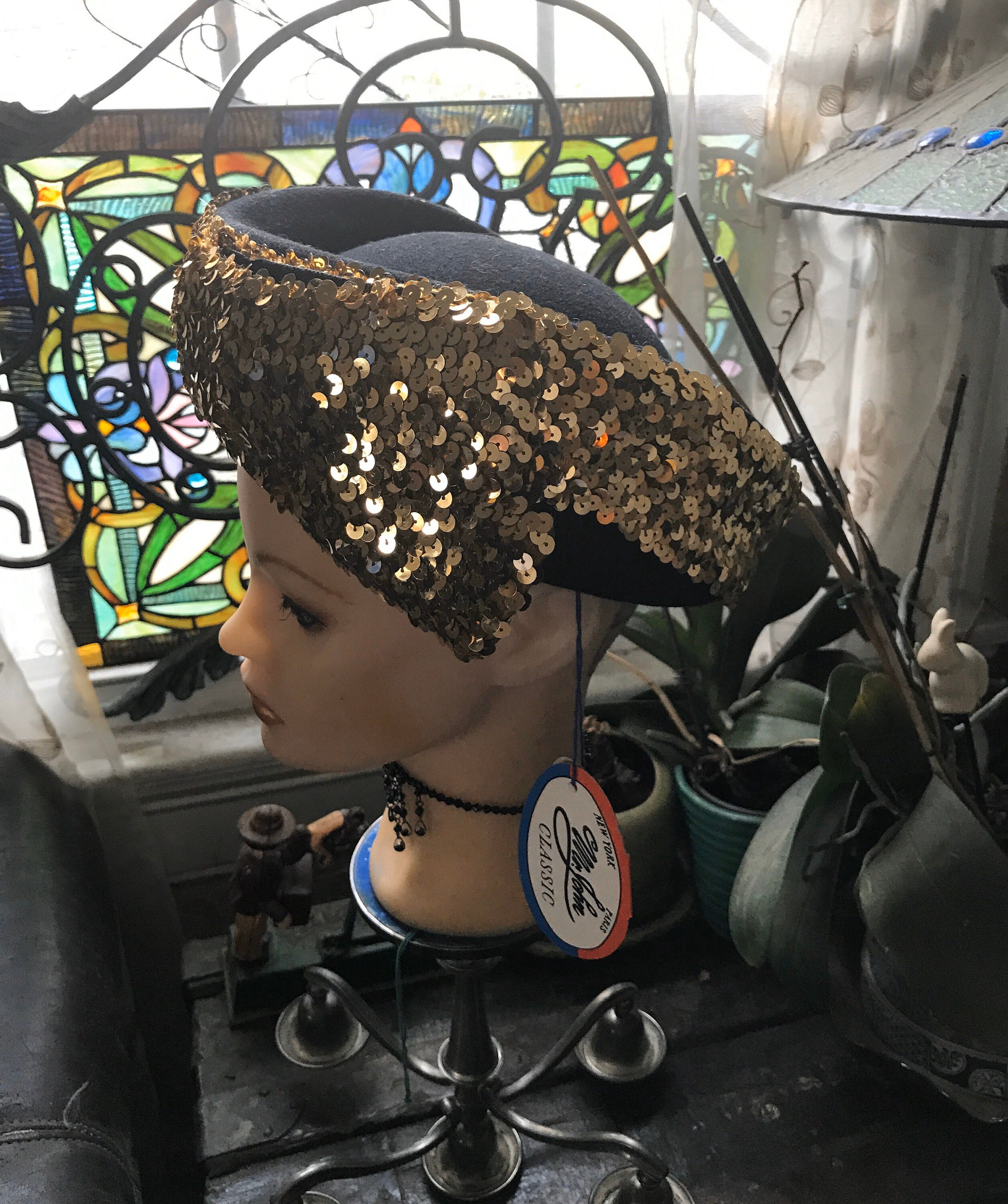 Vintage Mr John Hat - 70s Black Wool Hat With Gold Sequins  display picture 3