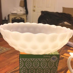 Vintage Anchor Hocking Milk Glass Bubble Serving Bowl Berry Bowl