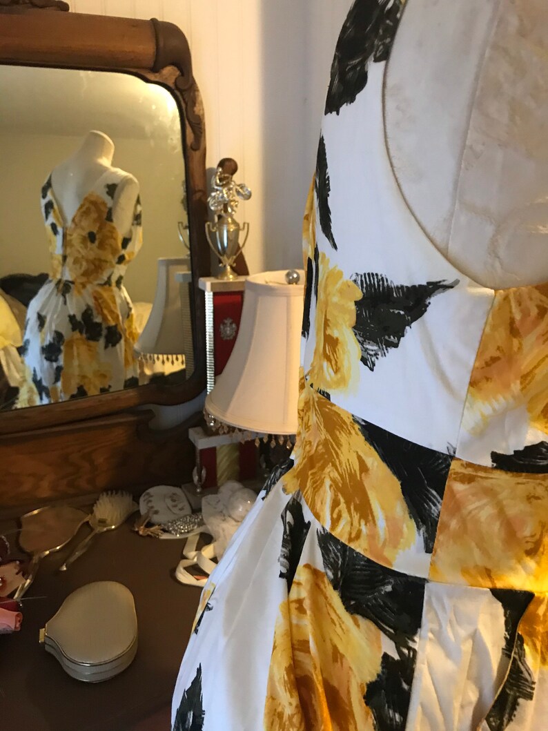 Vintage Corey P Flowered Dress in Size 8 Bohemian Style