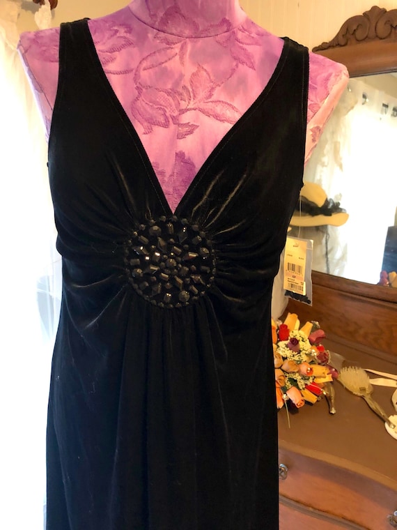 London Times Black Velvet Dress - Size 6 Petite