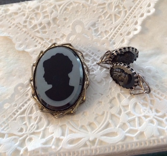 Avon cameo brooch hot sale