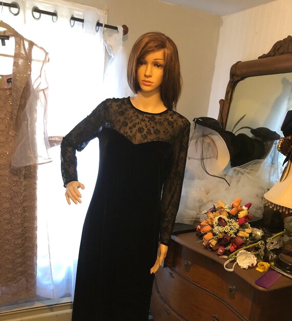 Vintage Robbie Bee Black Velvet Dress 