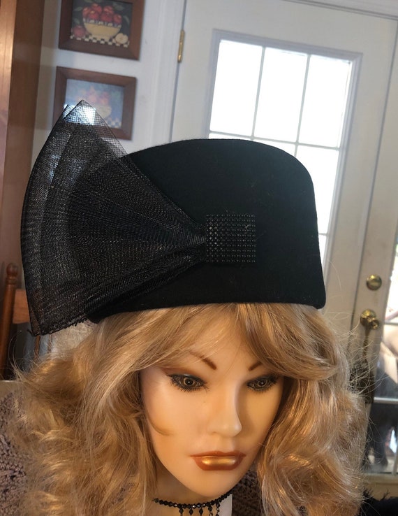 Vintage Tracy and David Sixties Wool Toque Hat