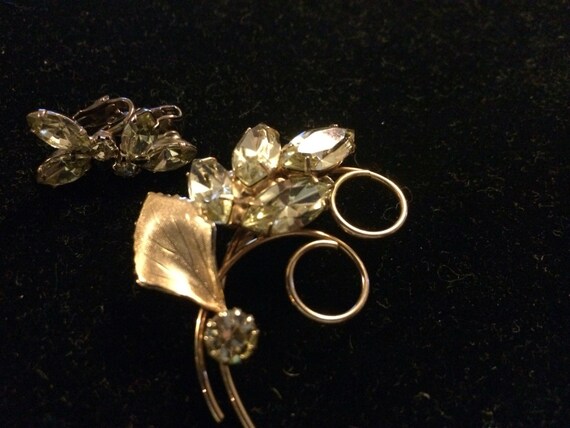 Clip Earrings and Pin - Vintage Crystal Clip Demi… - image 4