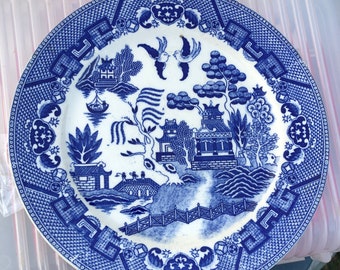 Blue Willow - One Antique Blue Willow Japan Dinner Plate