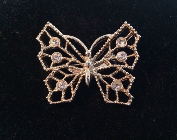 Butterfly Pin - Vintage Gold Tone Rhinestone Butt… - image 1