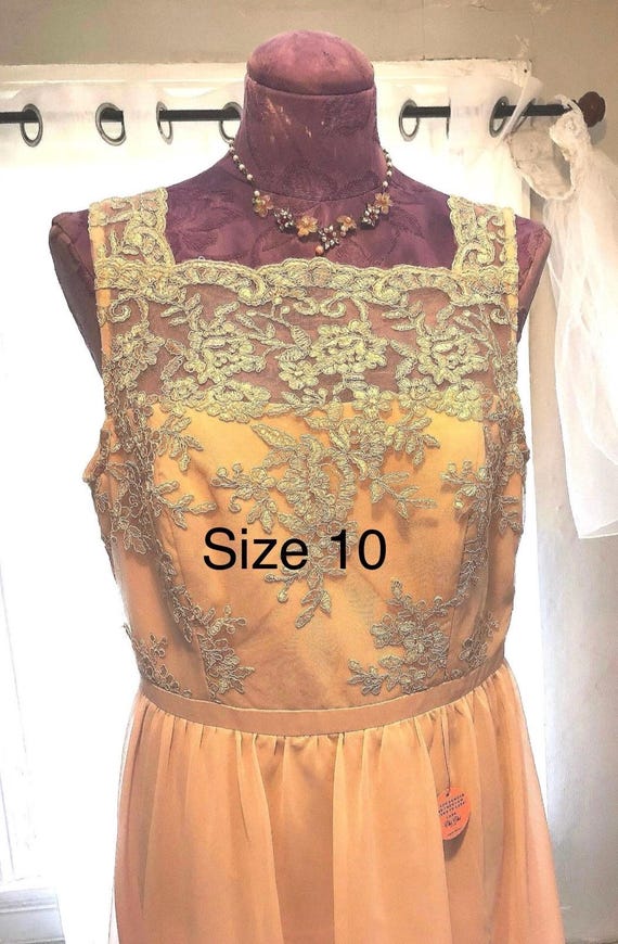 open lace back dress Petite Peplum Floral Embroidered Lace Bodycon Dress in Pink main image 1